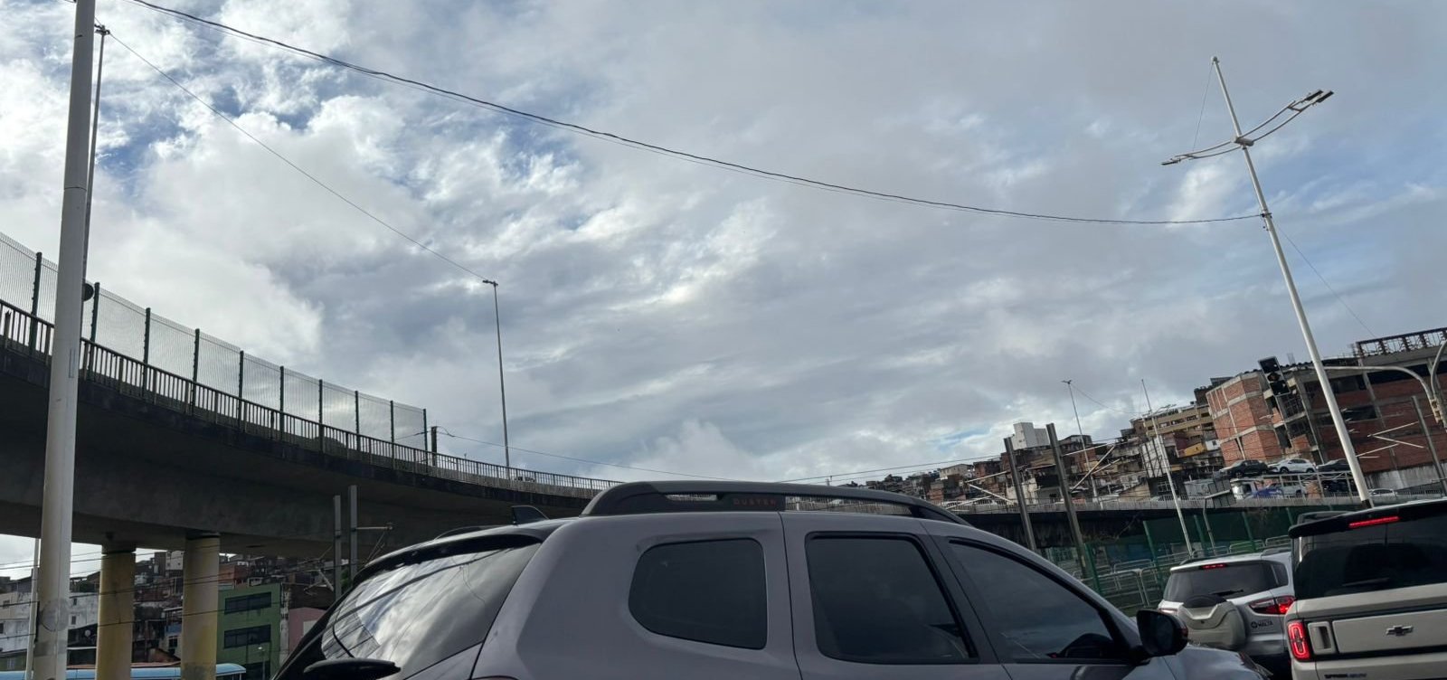 Inema mantém alerta para chuvas em Salvador e litoral da Bahia até sexta-feira
