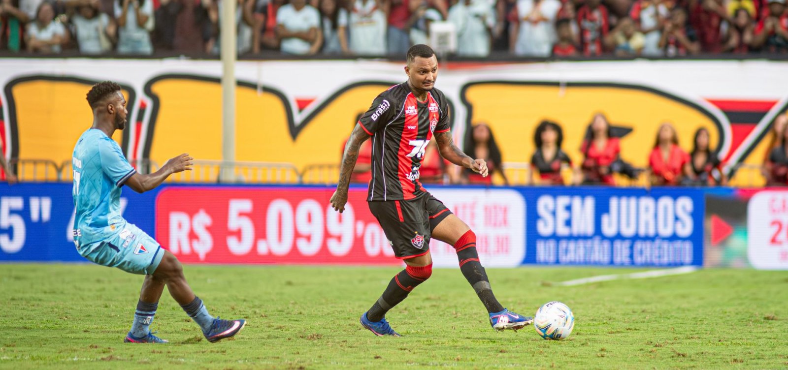 Com dupla "Lei do Ex", Vitória volta a vencer o Fortaleza e é penta do Nordestão