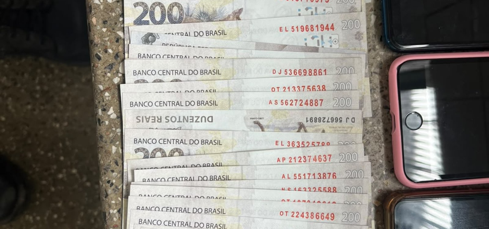 Cinco pessoas são detidas por comercializar cédulas falsas na Bahia