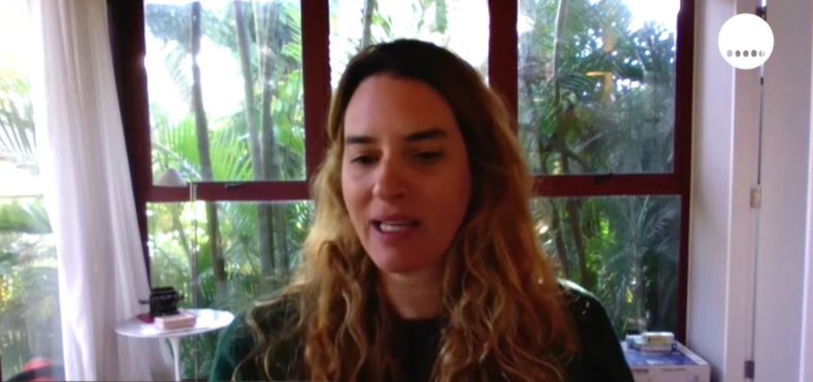 Jornalista Camila Appel comenta importância de conversar sobre a morte antes do luto