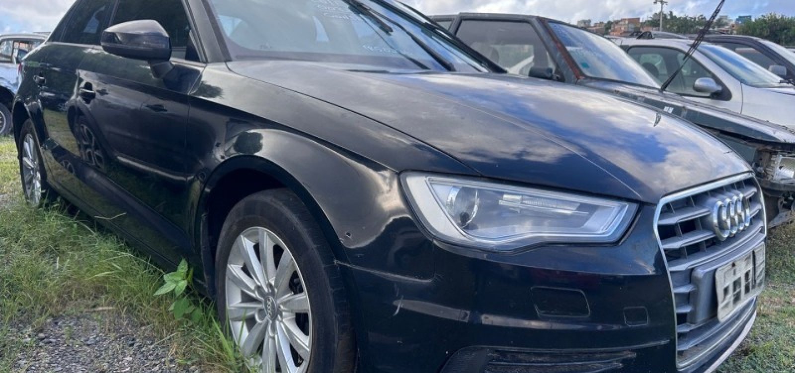 Leilão da Transalvador oferece carros conservados e motos com lances entre R$ 800 e R$ 27 mil