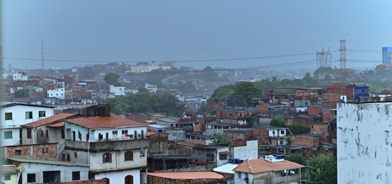 Salvador deixa estágio de alerta e retorna ao nível de observação após redução das chuvas