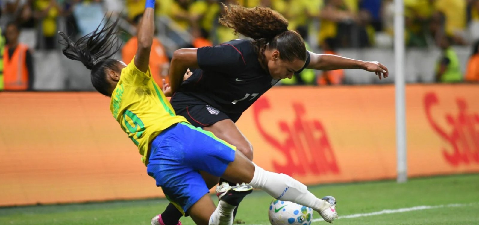 Brasil perde para EUA e encerra sequência de vitórias da Seleção Feminina
