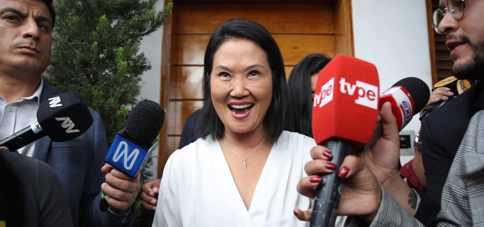 Keiko Fujimori reassume liderança e deixa eleição no Peru indefinida
