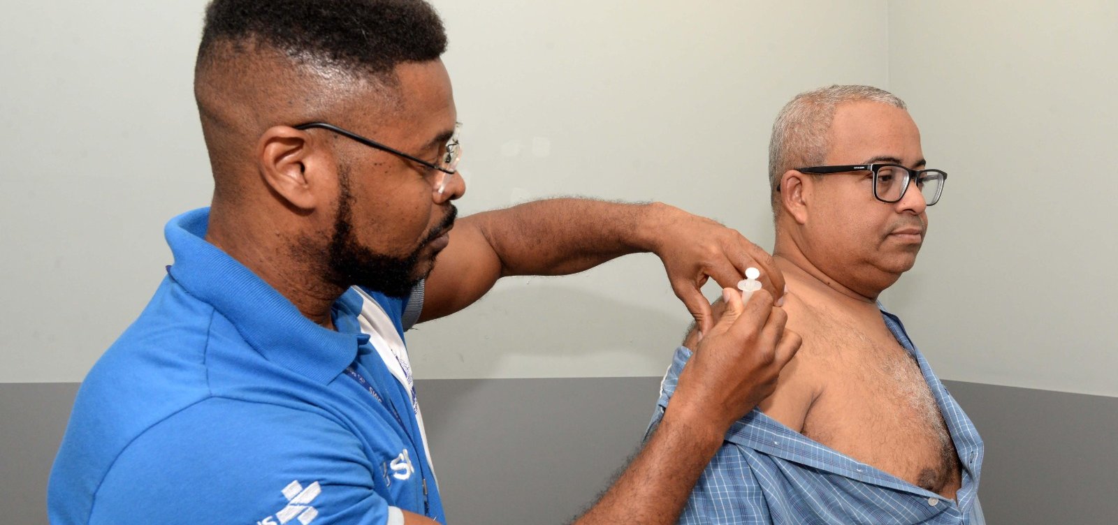 Postos de saúde ampliam atendimento para vacinação nesta terça-feira