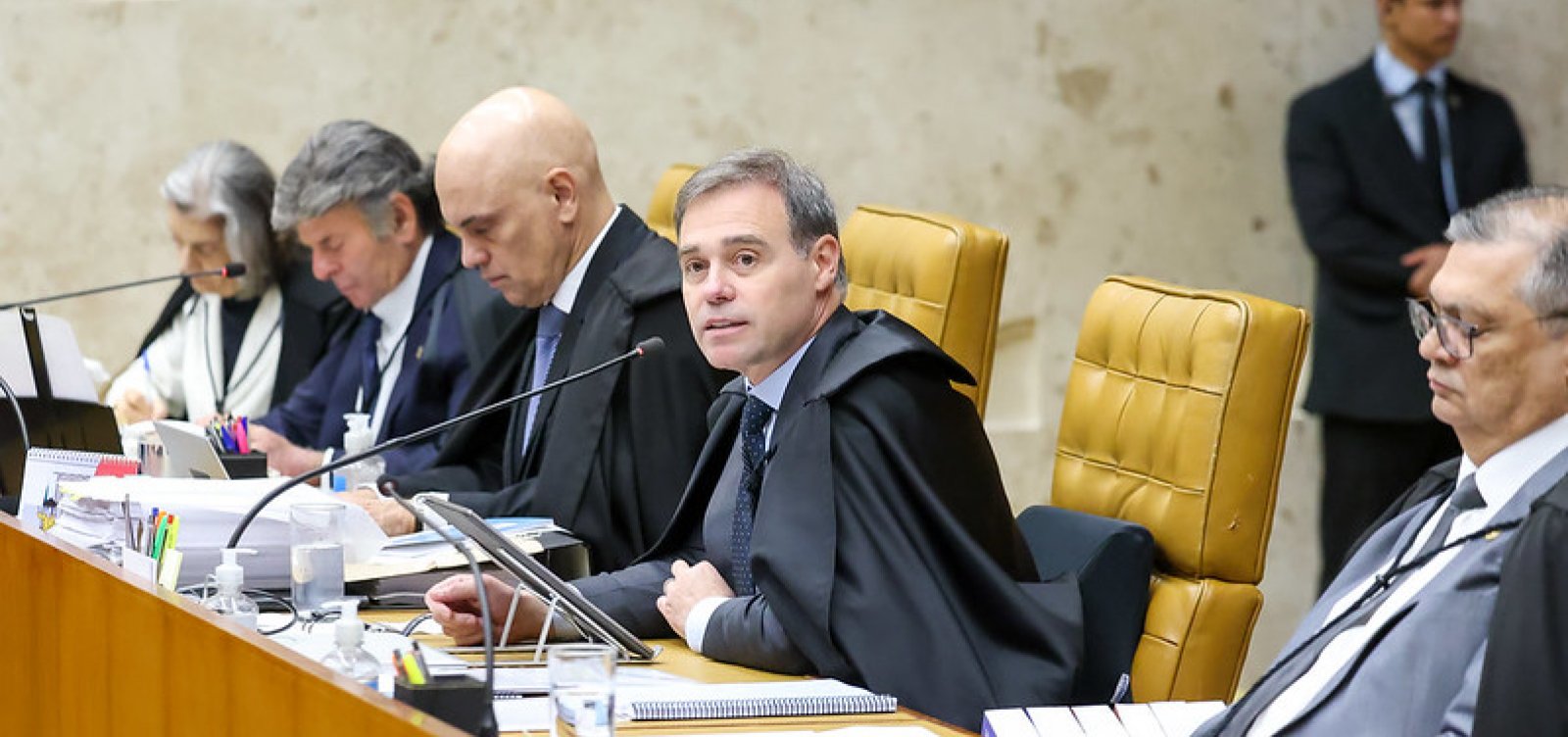 STF retoma julgamento sobre responsabilidade das plataformas por conteúdos publicados na internet