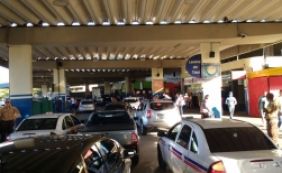 Saída de Salvador: movimento é intenso nas estradas e terminal rodoviário 