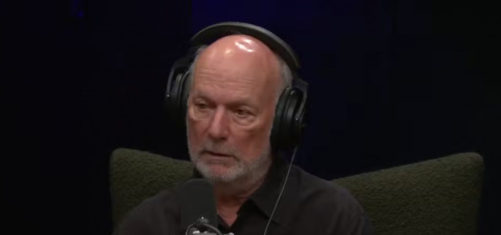 Morre aos 85 anos James Burrows, diretor de 'Friends' e 'Cheers'
