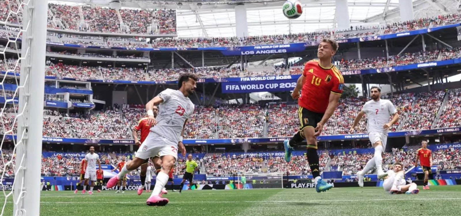 Bélgica e Irã empatam sem gols e deixam Grupo G da Copa do Mundo totalmente aberto