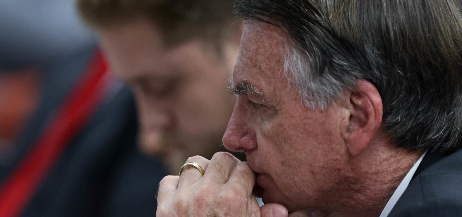 Prisão domiciliar de Bolsonaro chega ao fim nesta semana sob novos questionamentos no STF