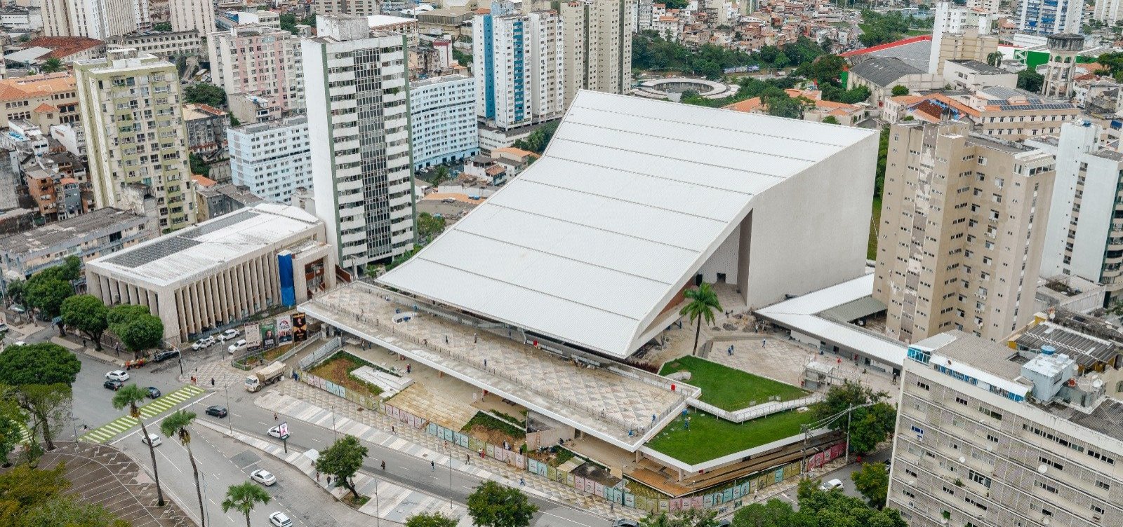 Teatro Castro Alves reabre em julho após três anos de reformas