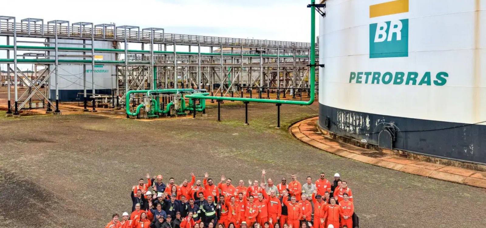Lula assina contratos para conclusão de obra em fábrica de fertilizantes considerada estratégica