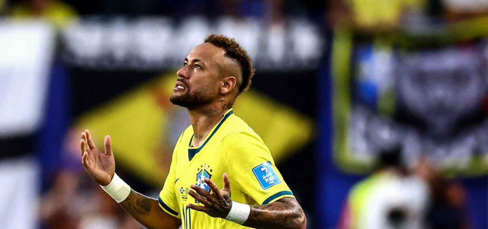 Campeão do Mundo rasga elogios a Neymar após atuação contra Escócia