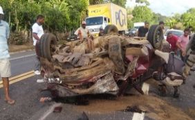 Colisão entre carros deixa quatro mortos e dois feridos na BR-101, em Ubaitaba