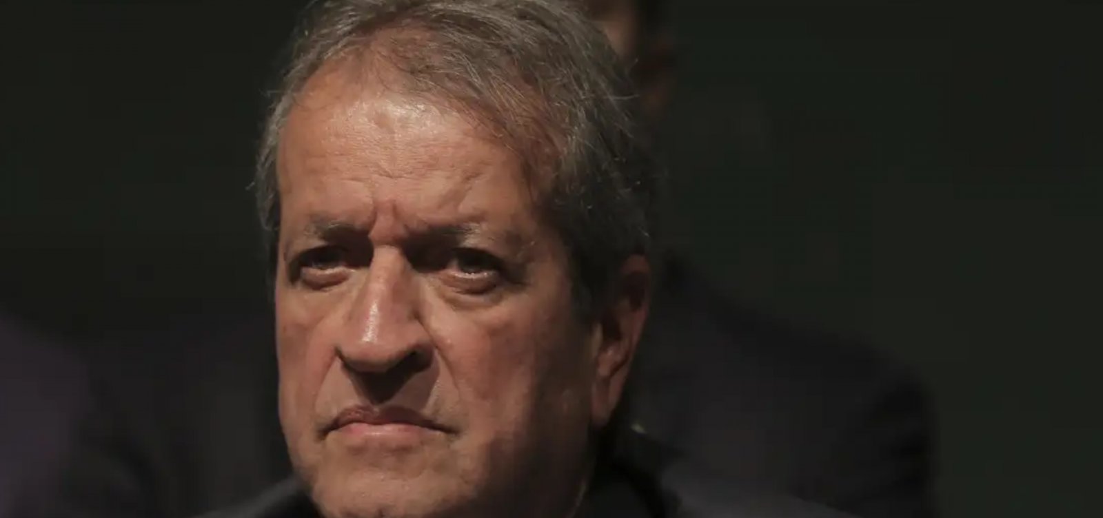 Valdemar classifica atrito entre Michelle e Flávio Bolsonaro como "muito sério" e decide voltar ao Brasil