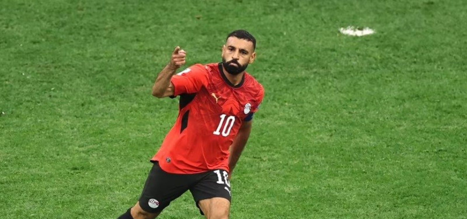 Com pênalti perdido e gol anulado, Egito segura o Irã e conquista vaga inédita no mata-mata da Copa
