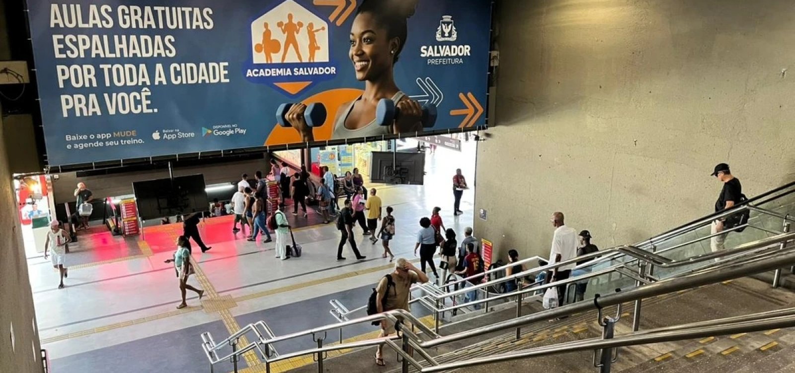 Após reforma em plataforma, linhas de ônibus retornam ao subsolo da Estação da Lapa