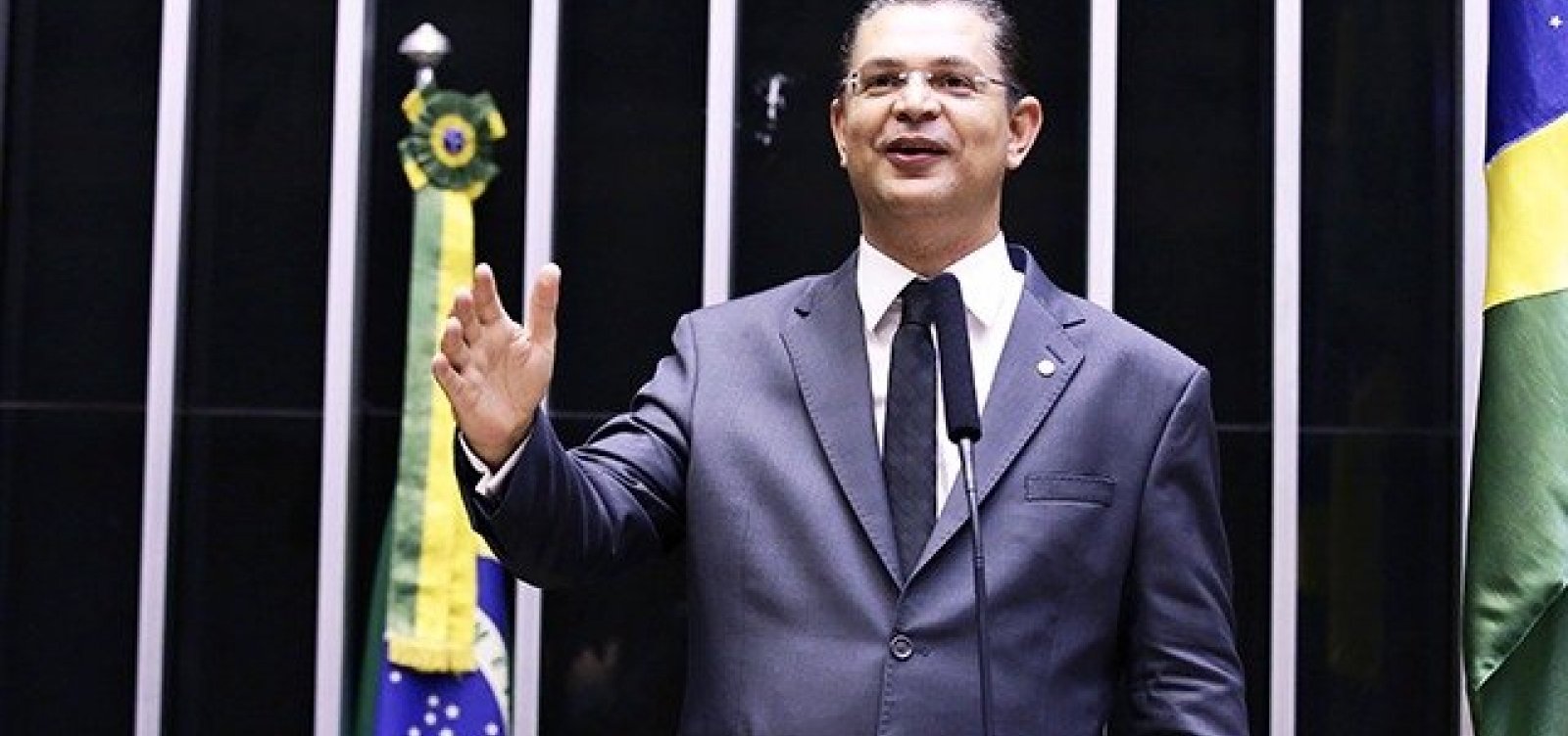 PF faz operação contra aliados de líder do PL na Câmara por suspeita de desvio de cotas parlamentares
