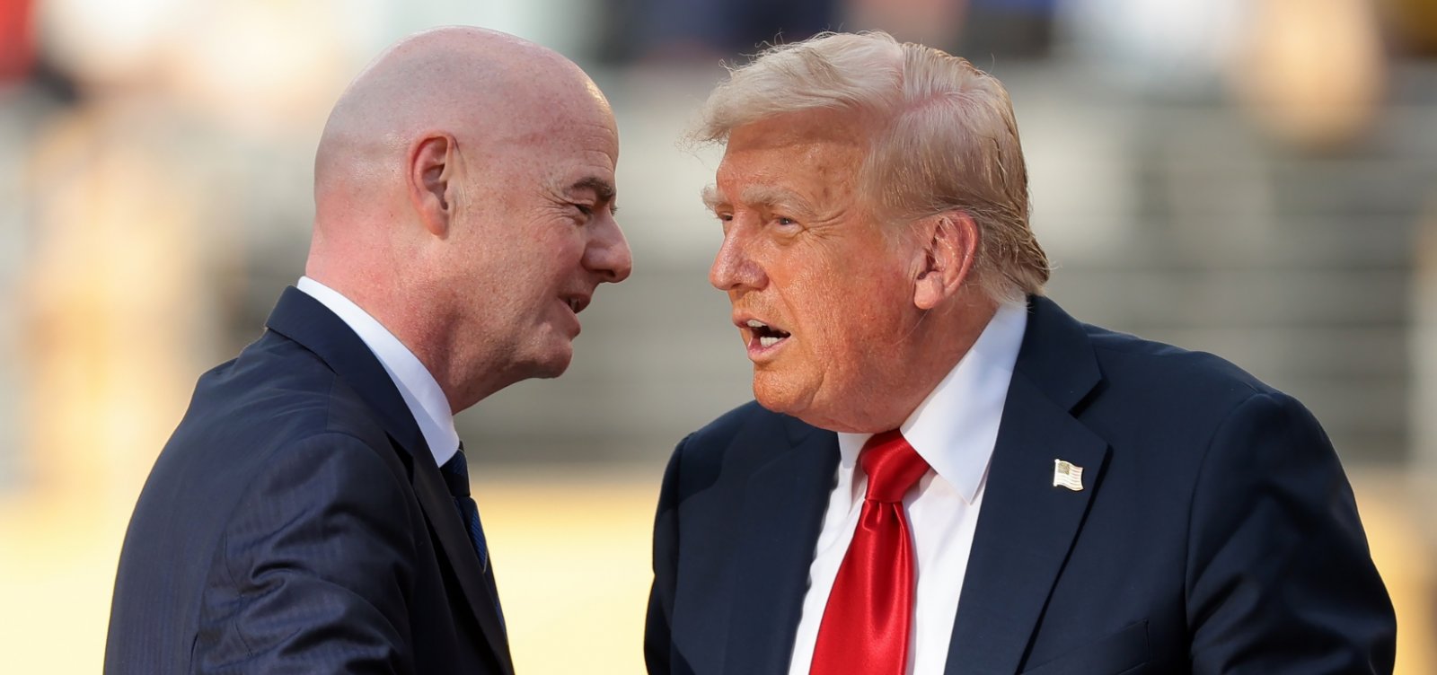 Fifa cancela suspensão de atacante dos EUA após contato de Trump com presidente da entidade