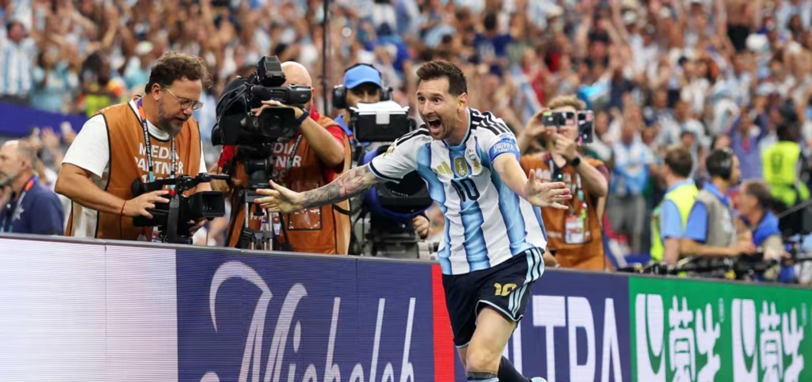 Messi iguala marca histórica de Ronaldo e Mbappé em Copas do Mundo