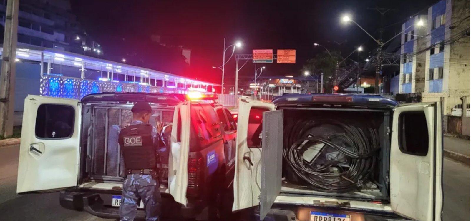 Três homens são presos por suspeita de furtar fios da rede elétrica em Salvador