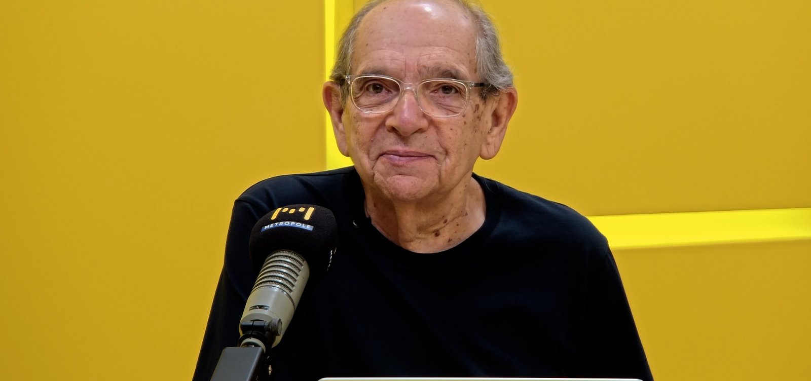 Mudanças me deixam alegre e energizado, diz Mário Kertész ao anunciar nova programação da Radinha