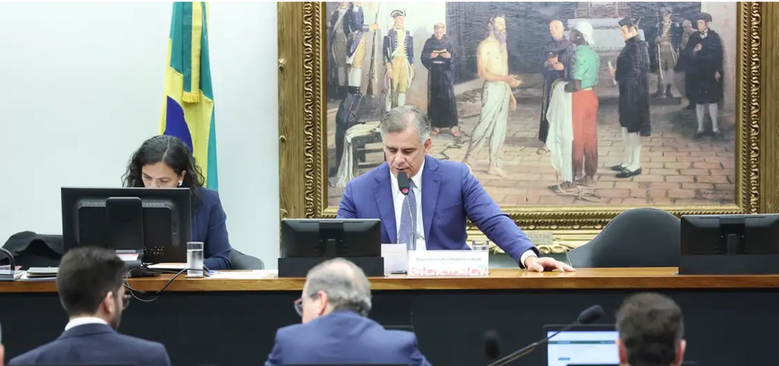 CCJ aprova PEC que acaba com aposentadoria compulsória como punição a juízes