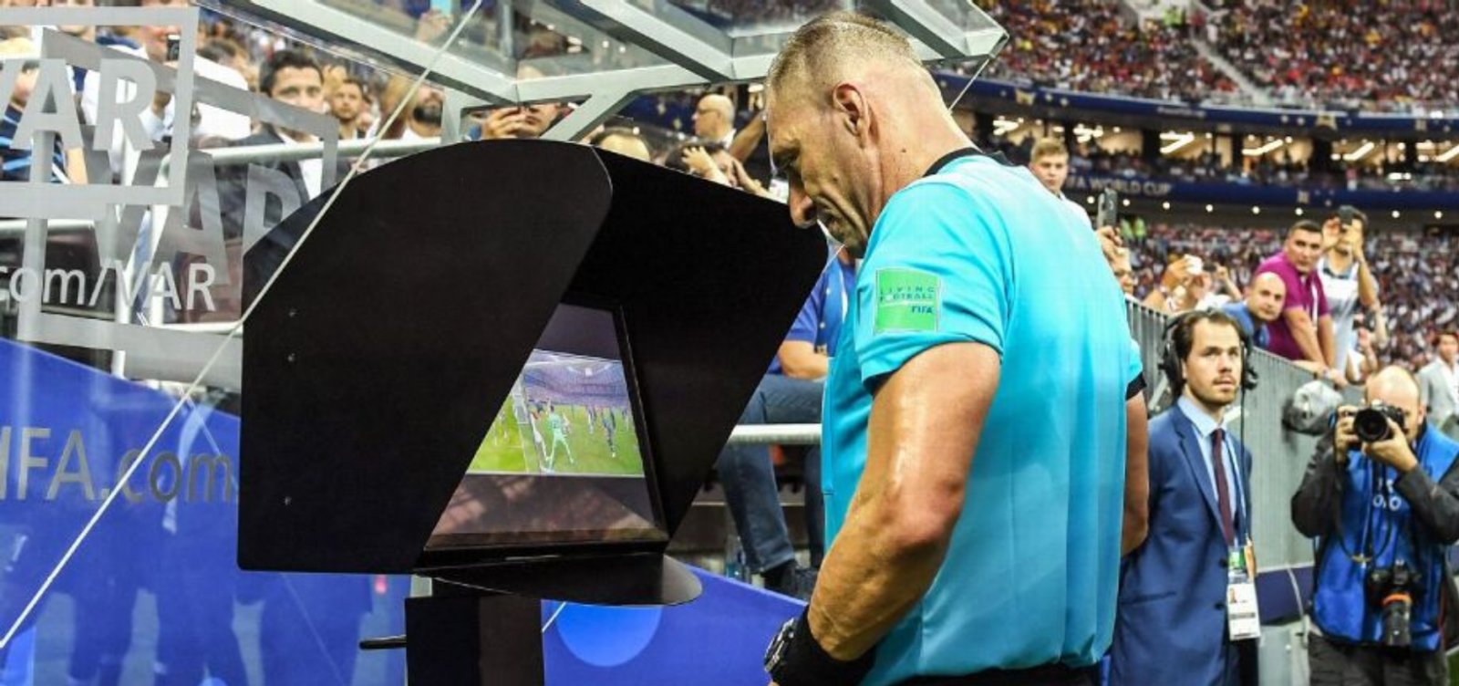 Fifa adota plano inédito para evitar falhas do VAR em França x Marrocos