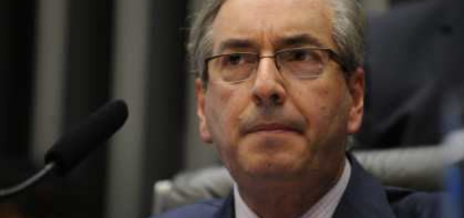 Cunha nega irregularidade em emendas e diz que questionará bloqueio de bens