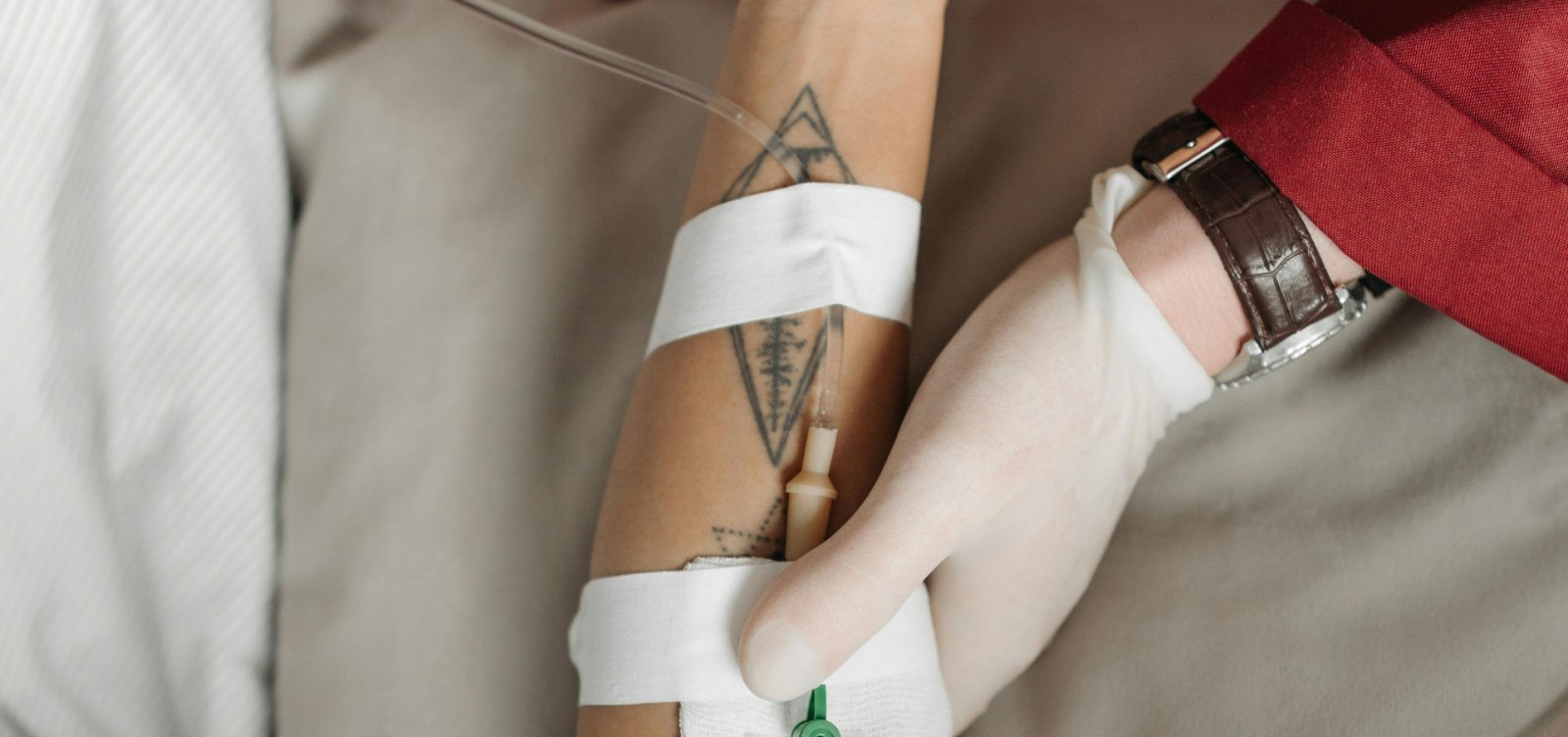Uso de soroterapia em pessoas saudáveis não possui comprovação científica, diz Anvisa