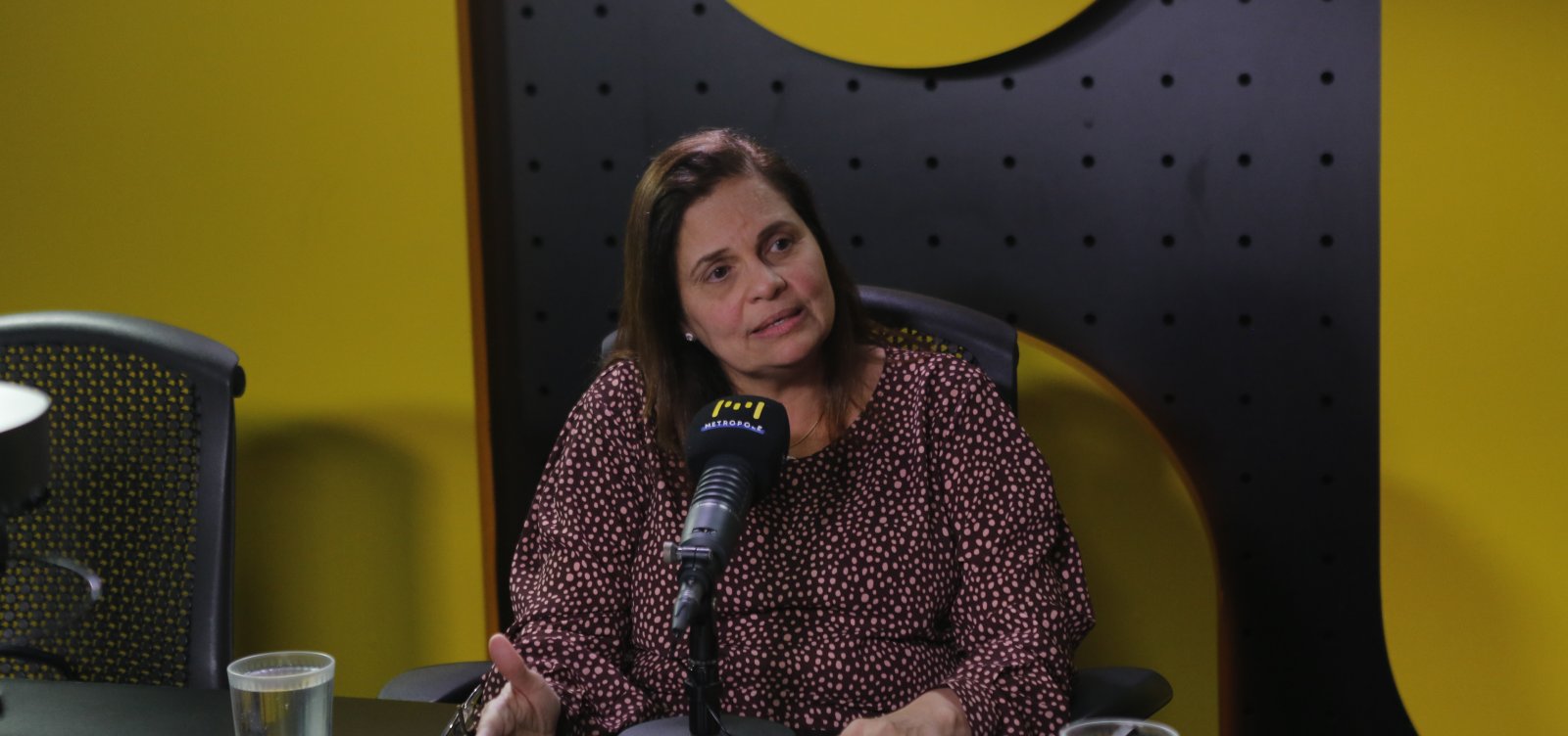 Bebês com perda ponderal inadequada podem sofrer com desidratações, febres e icterícia, segundo neonatologista