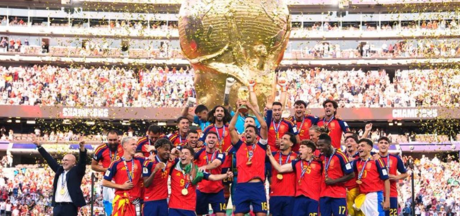 Fifa e Federação Espanhola "apagam" Trump de fotos oficiais do título da Espanha
