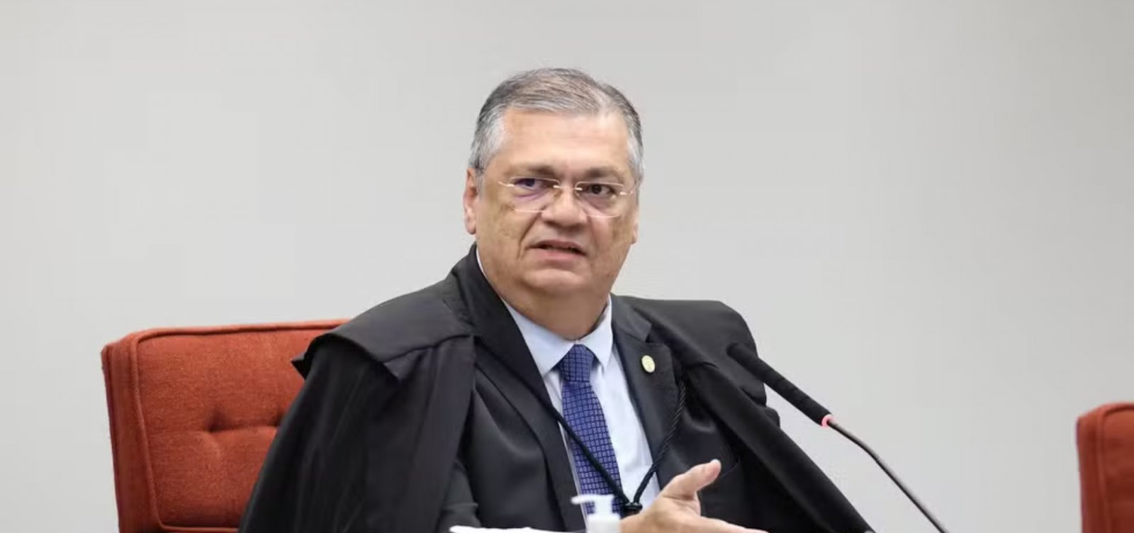 Flávio Dino envia à PF respostas de Valdemar e Kassab sobre emendas parlamentares