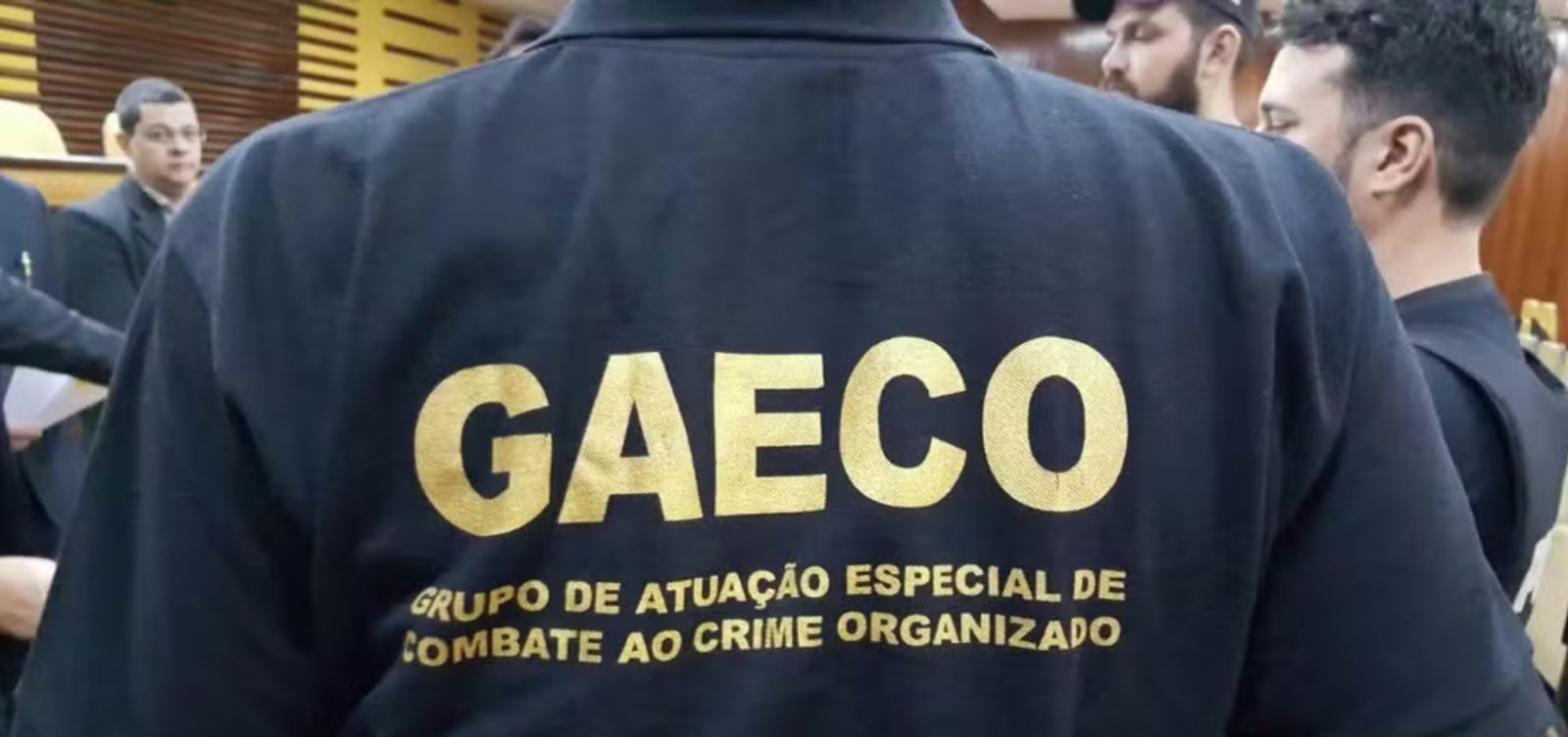 Operação mira rede de doleiros que lavava dinheiro para chefes do PCC e bloqueia R$ 10 milhões