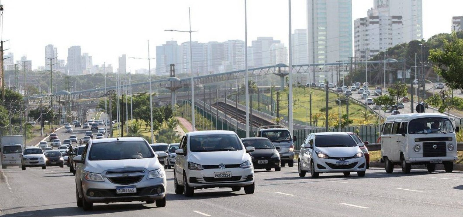 Motoristas têm até o fim de julho para garantir desconto de 8% no IPVA na Bahia