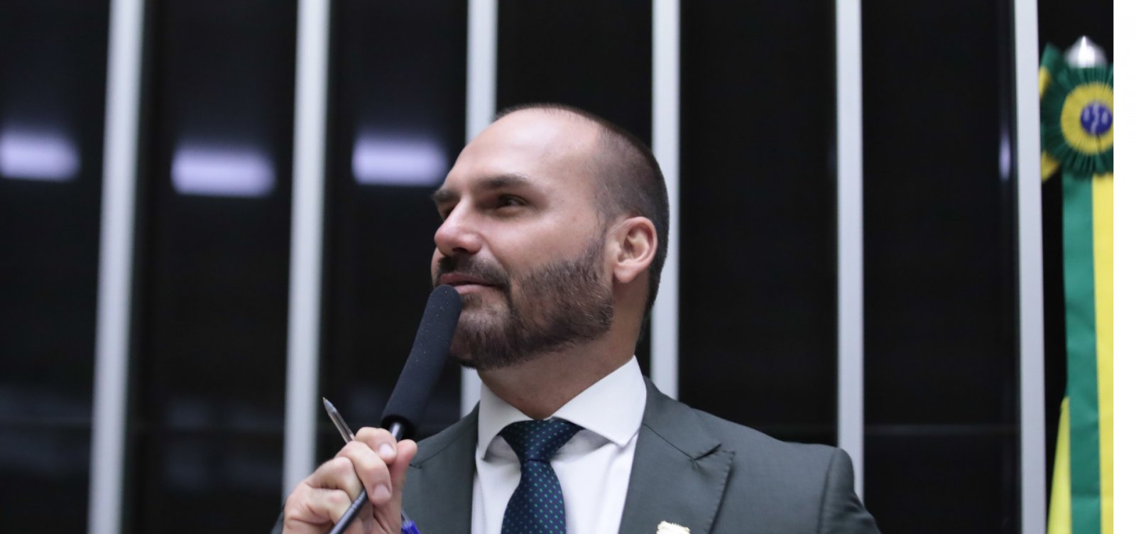 Eduardo critica Michelle e diz que madrasta não deveria ter gravado vídeo contra Flávio: "Imatura"