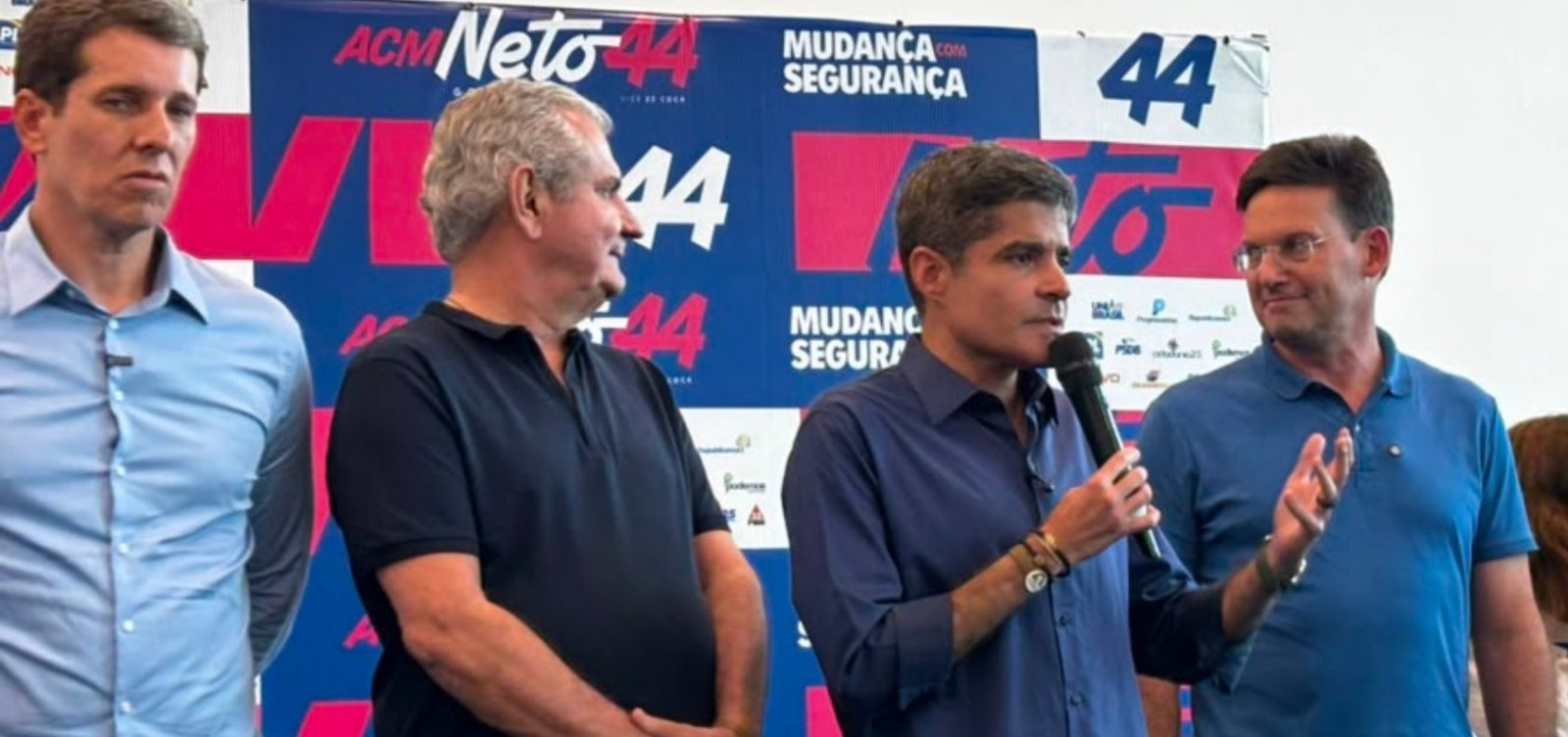 ACM Neto oficializa candidatura ao governo da Bahia com críticas a Jerônimo e promessa de “vitória em outubro”