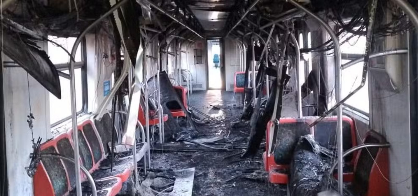 Veja vídeo da explosão que causou transtornos nas linhas de trem em São Paulo