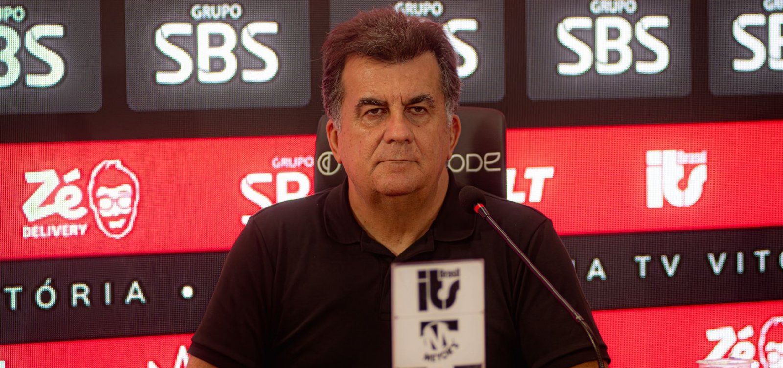 Em protesto contra arbitragem, Fábio Mota cancela entrevistas de técnico e atletas do Vitória