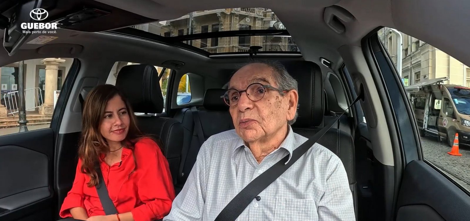 De Carona com MK estreia no YouTube e convida público a redescobrir Salvador ao lado de Mário Kertész