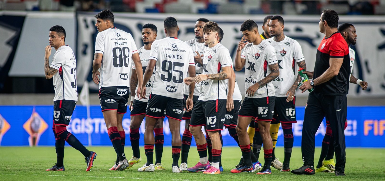 FFU: Vitória tem receitas descontadas, Atlético-MG não