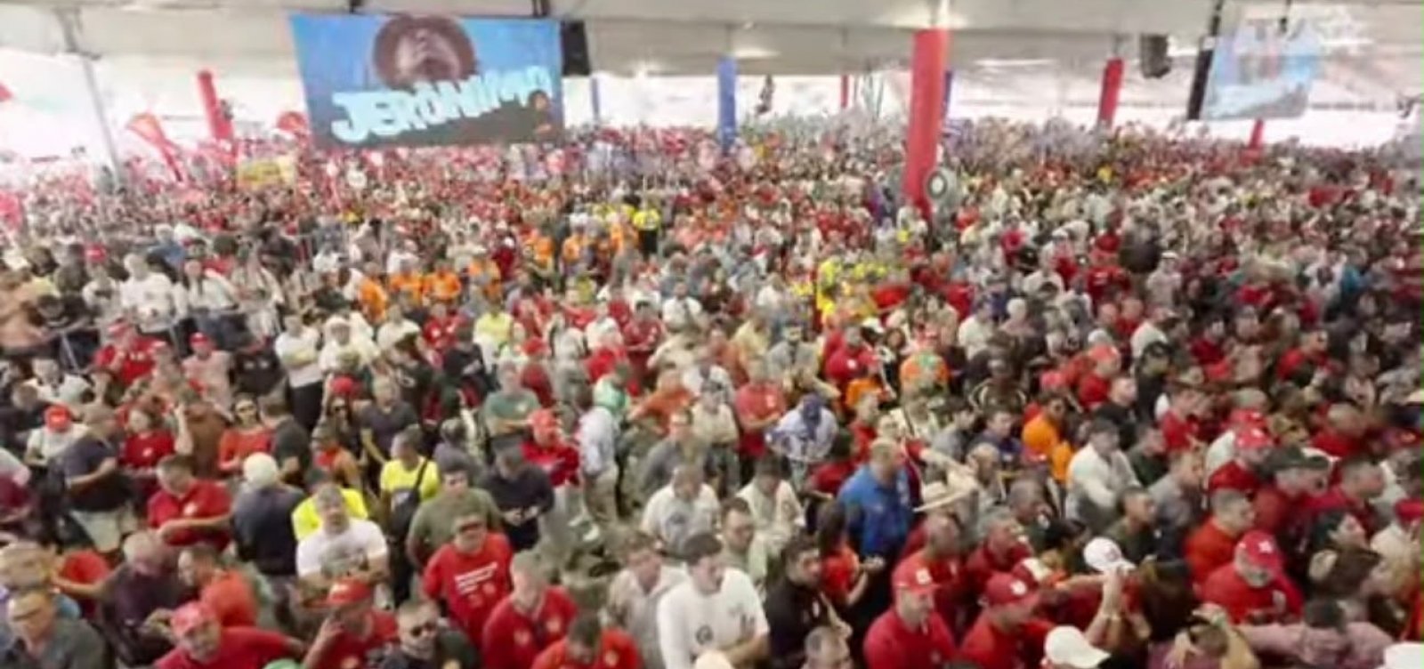 Lula, Jerônimo, Wagner e Rui mobilizam multidão em convenção histórica do PT na Bahia