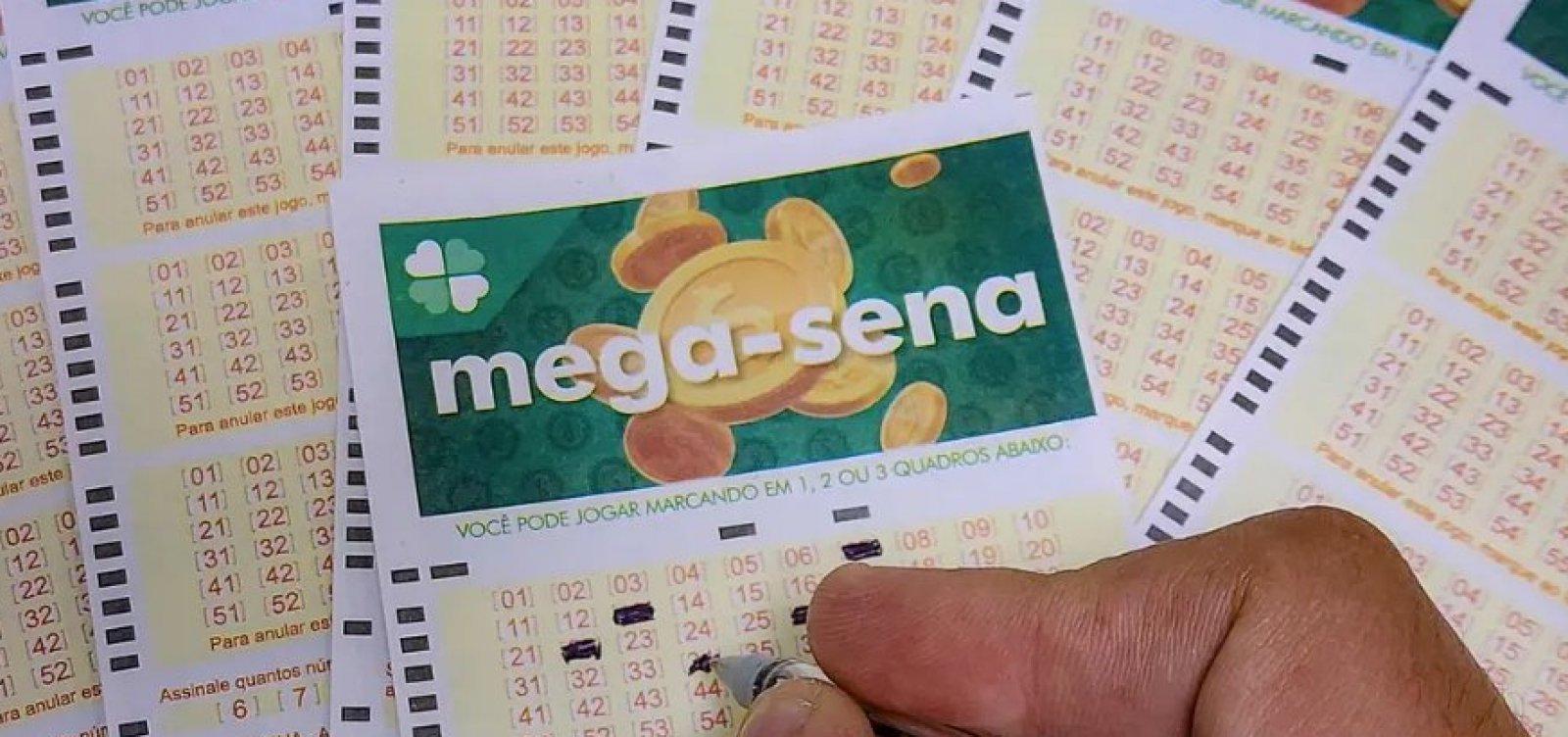 Mega-Sena acumula e próximo prêmio chega a R$ 135 milhões