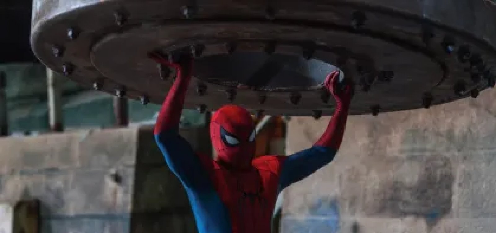 Novo filme do Homem-Aranha estreia com bilheteria de R$ 4,7 bilhões