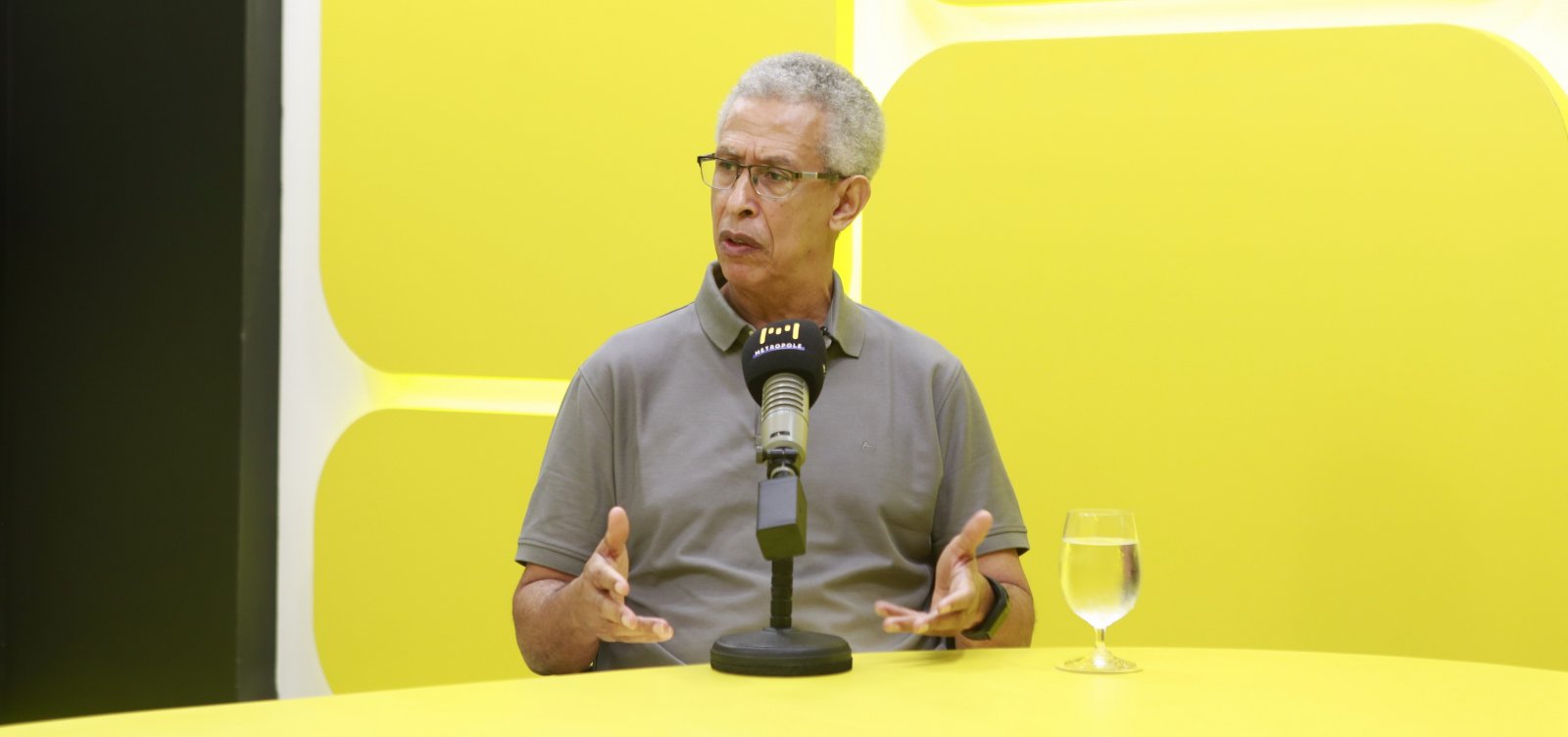 Wilson Gomes afirma que eleição de 2026 será definida pelo voto de rejeição