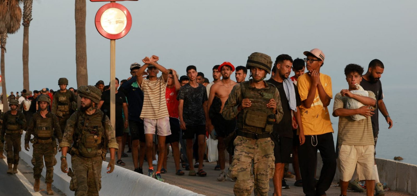 Espanha atribui onda migratória em Ceuta à desinformação de grupos "reacionários"
