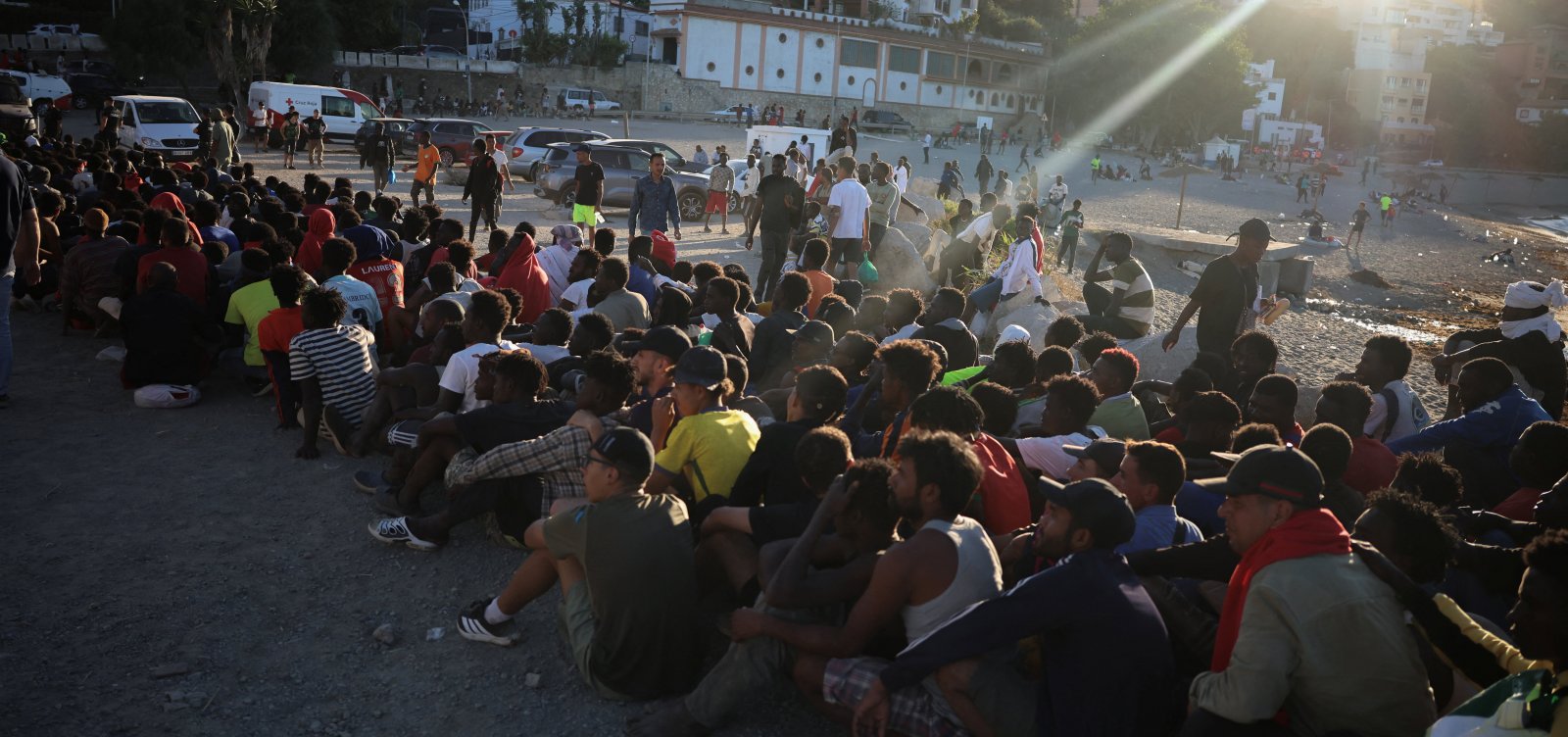 Marrocos culpa decisão judicial da Espanha por travessias em massa para Ceuta