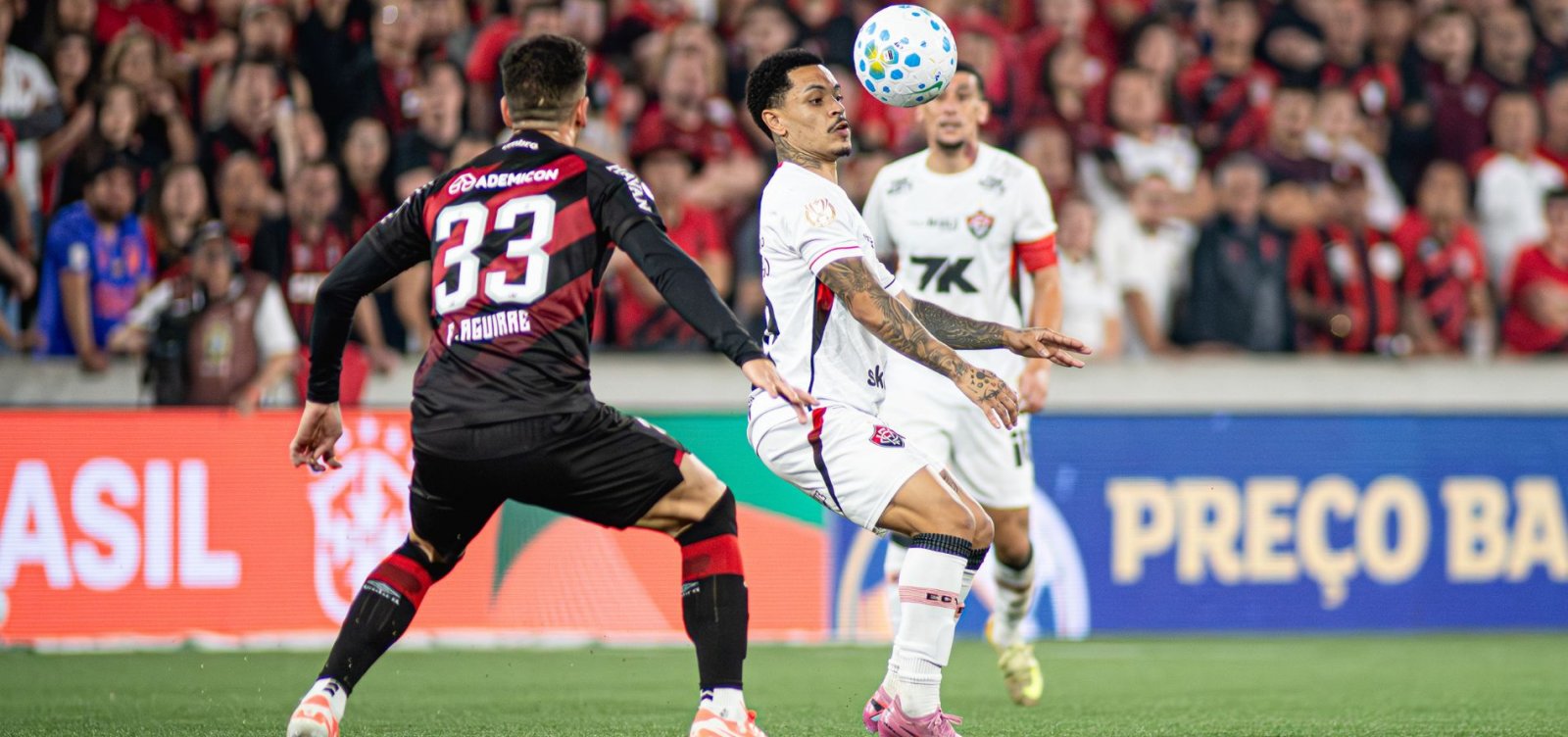 Vitória perde para o Athletico-PR e se complica nas oitavas da Copa do Brasil