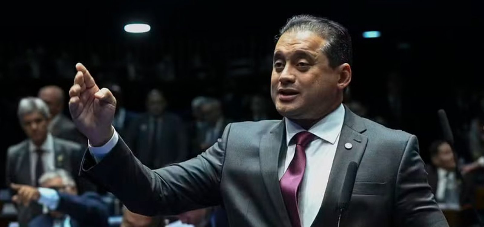 PF mira família do senador Weverton Rocha em operação contra fraudes no INSS