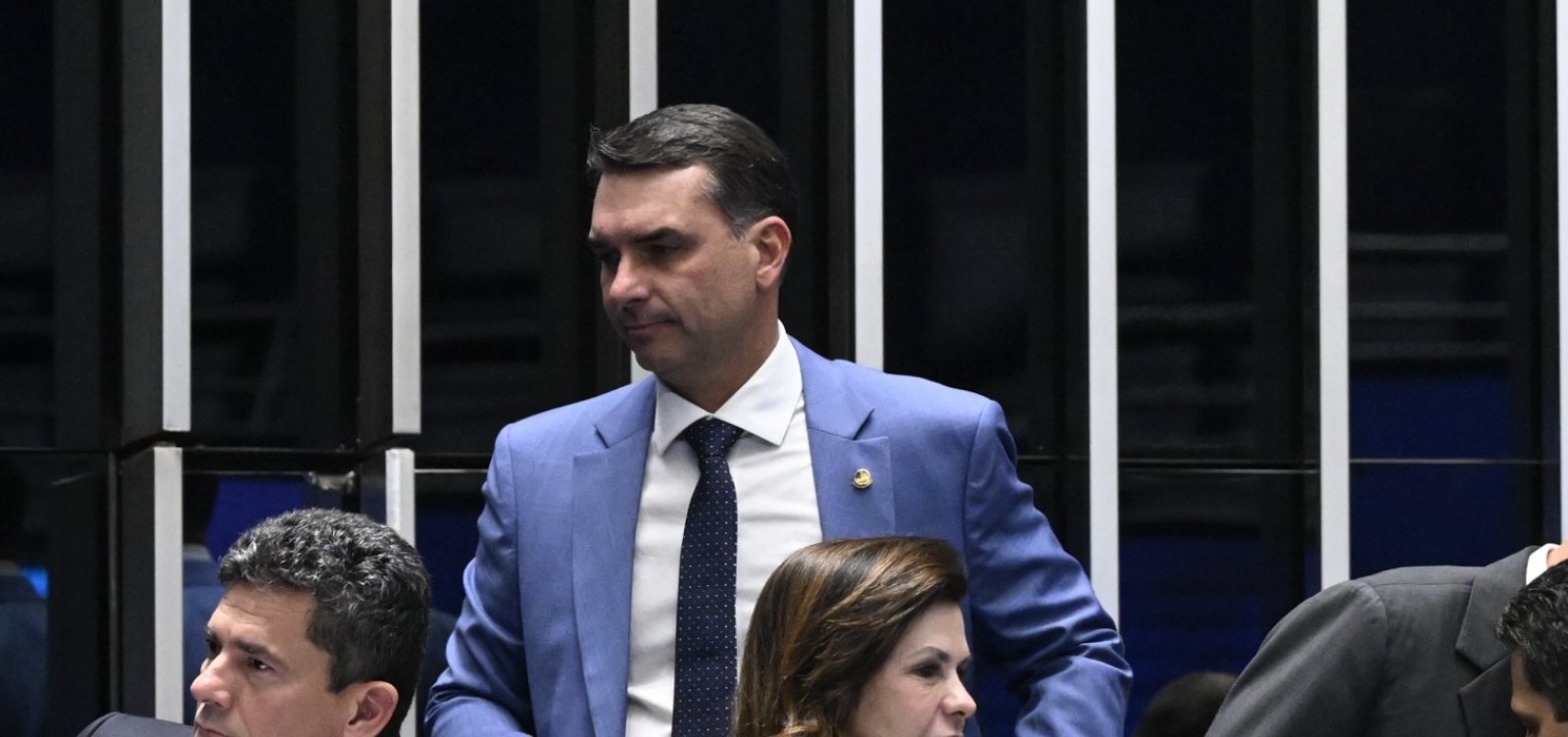 Republicanos vai manter neutralidade na eleição, diz presidente da sigla a Flávio Bolsonaro